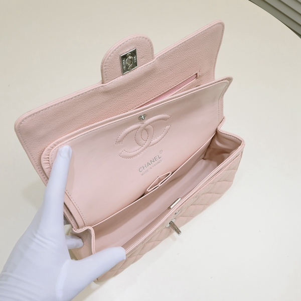 シャネルバッグ着用イメージ